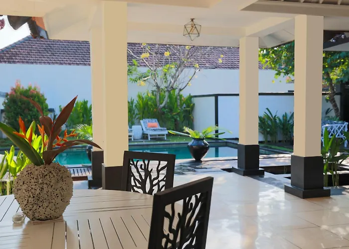 Ocean Two 4br Family Retreat Oberoi Seminyak