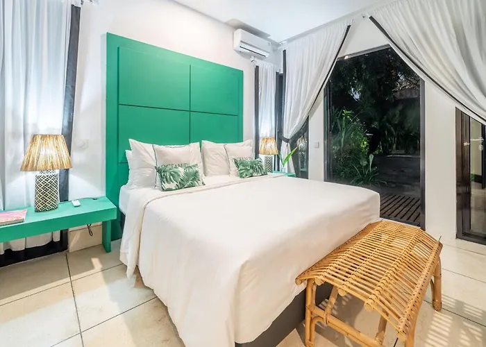 Ocean Two 4br Family Retreat Oberoi * Seminyak
