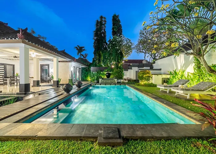 Ocean Two 4br Family Retreat Oberoi * Seminyak